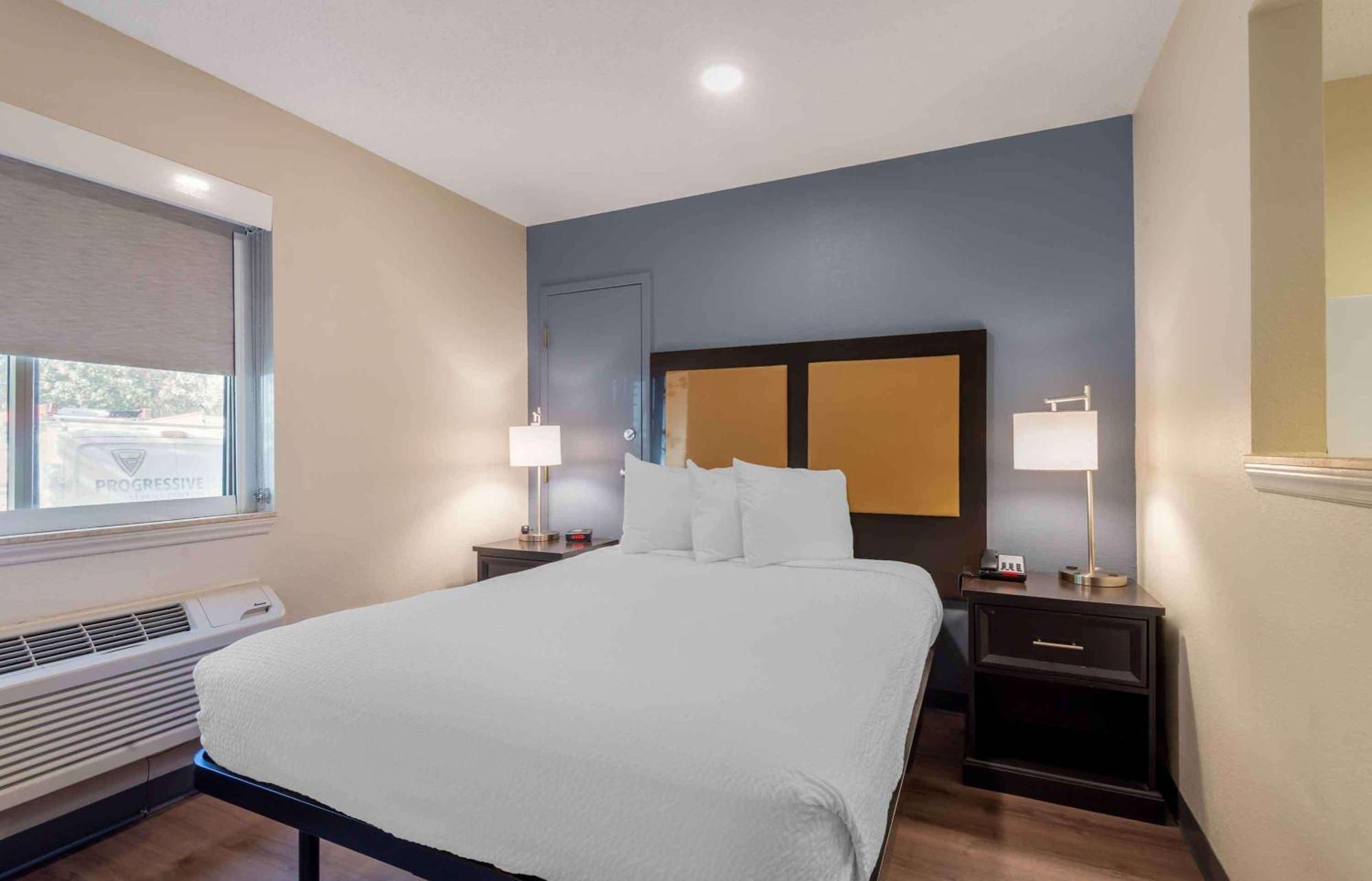 Extended Stay America Select Suites - Charlotte - Tyvola Rd - Executive Park Zewnętrze zdjęcie