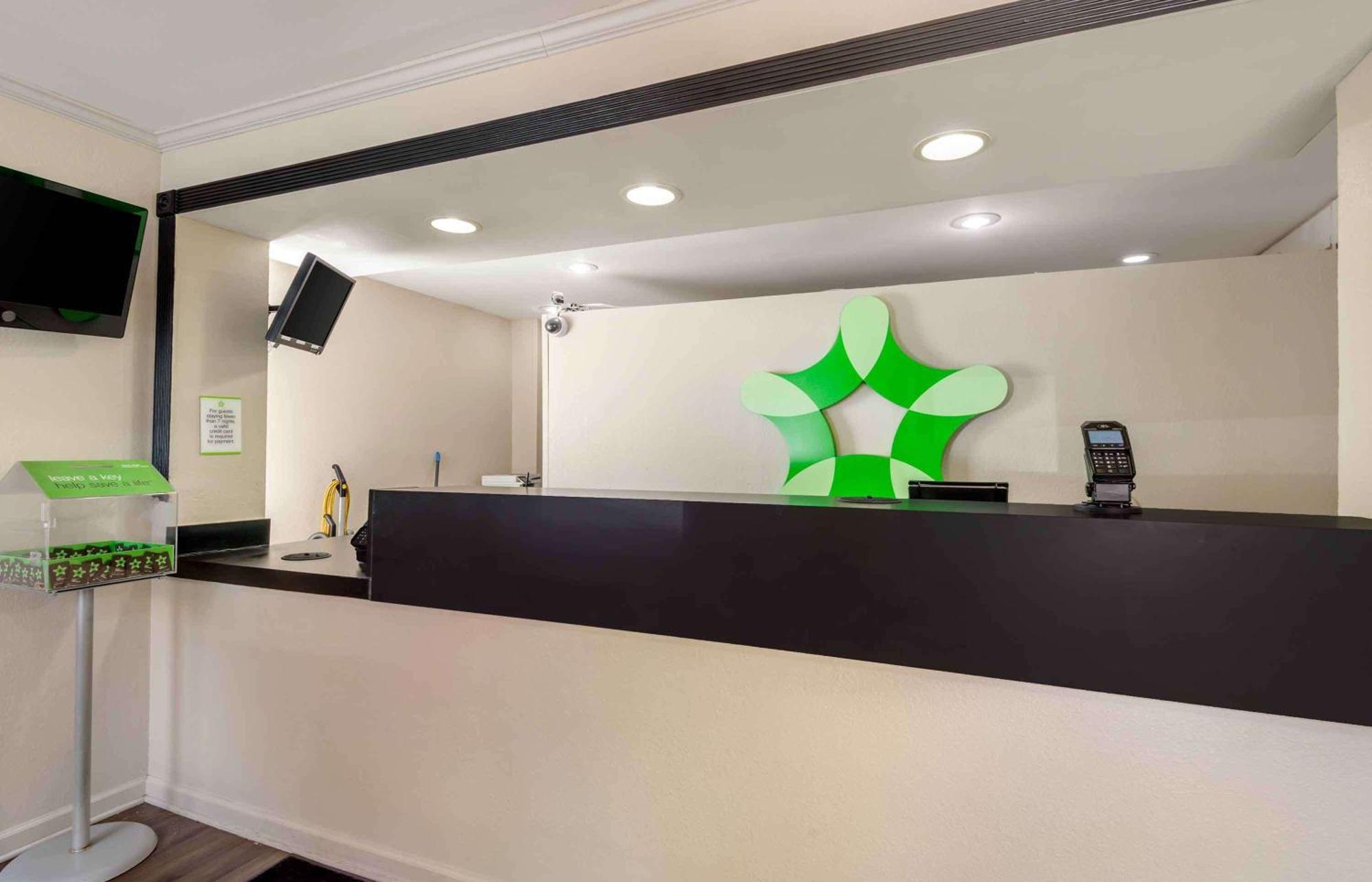 Extended Stay America Select Suites - Charlotte - Tyvola Rd - Executive Park Zewnętrze zdjęcie