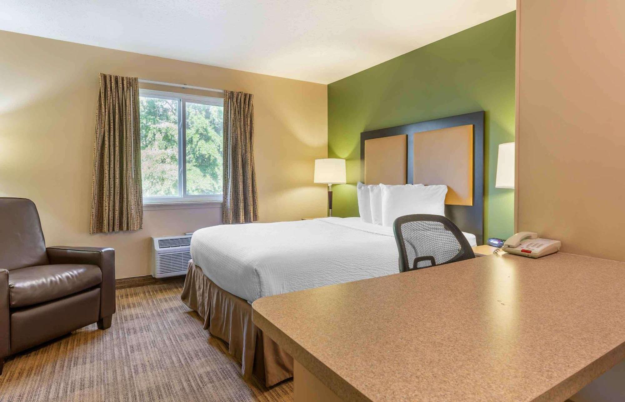 Extended Stay America Select Suites - Charlotte - Tyvola Rd - Executive Park Zewnętrze zdjęcie