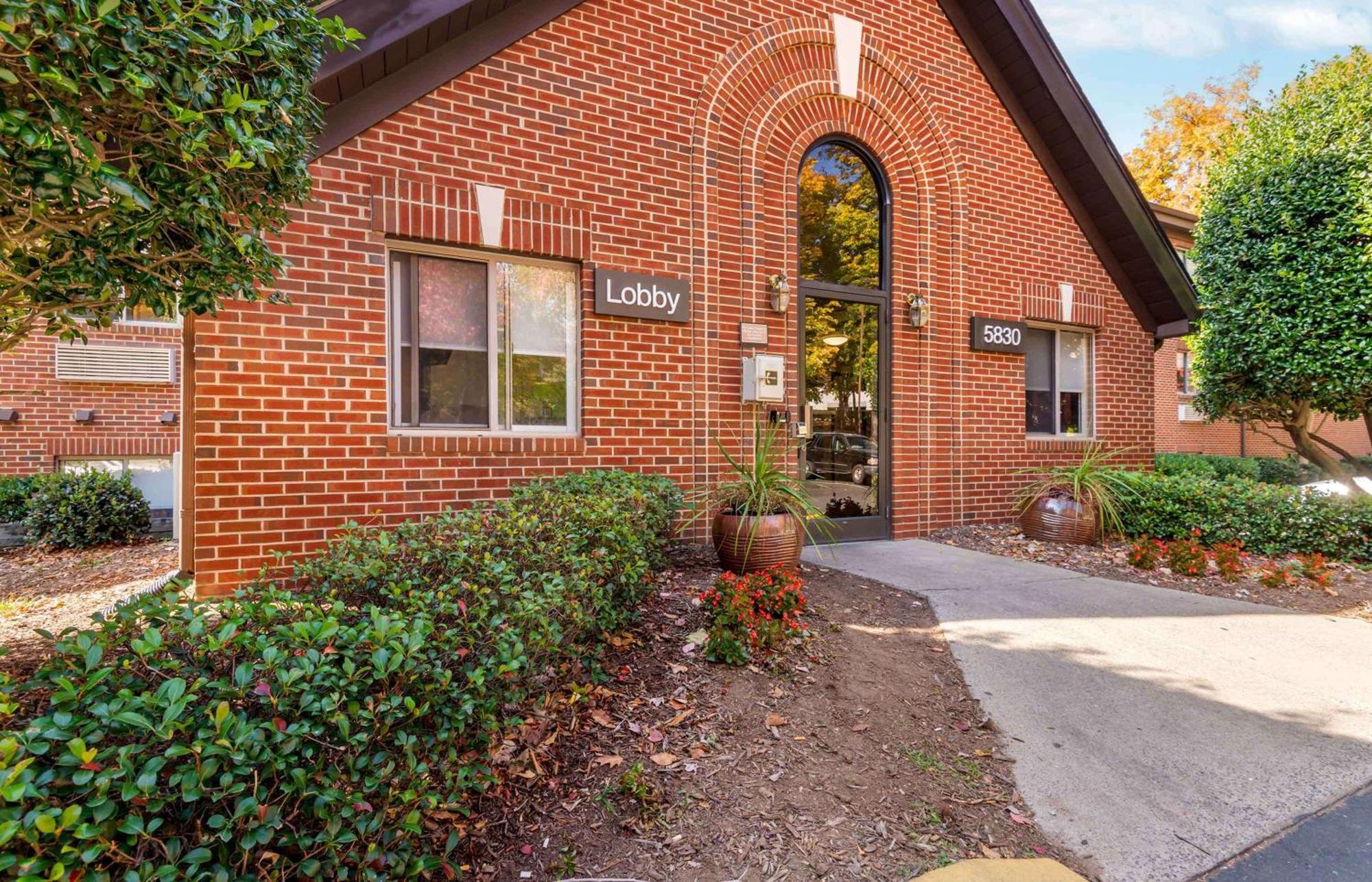 Extended Stay America Select Suites - Charlotte - Tyvola Rd - Executive Park Zewnętrze zdjęcie