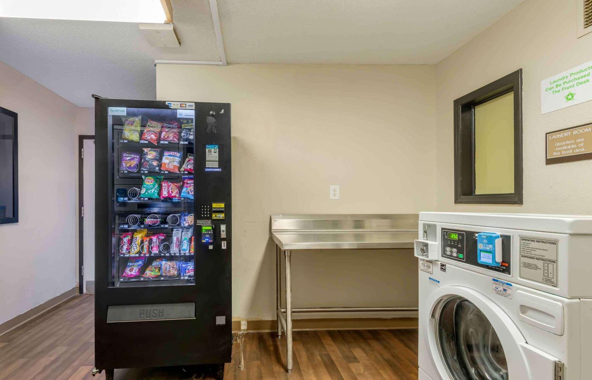 Extended Stay America Select Suites - Charlotte - Tyvola Rd - Executive Park Zewnętrze zdjęcie