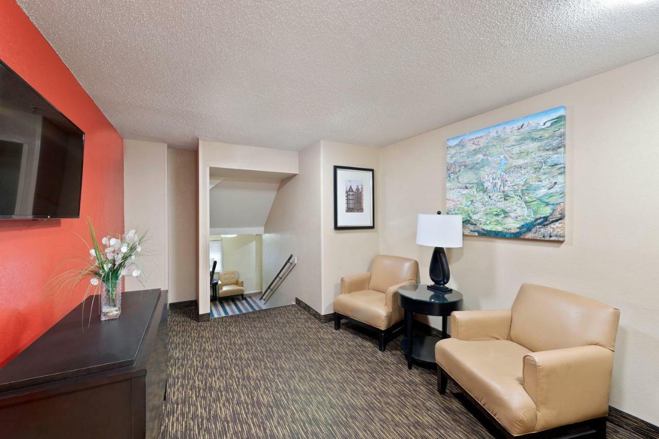 Extended Stay America Select Suites - Charlotte - Tyvola Rd - Executive Park Zewnętrze zdjęcie